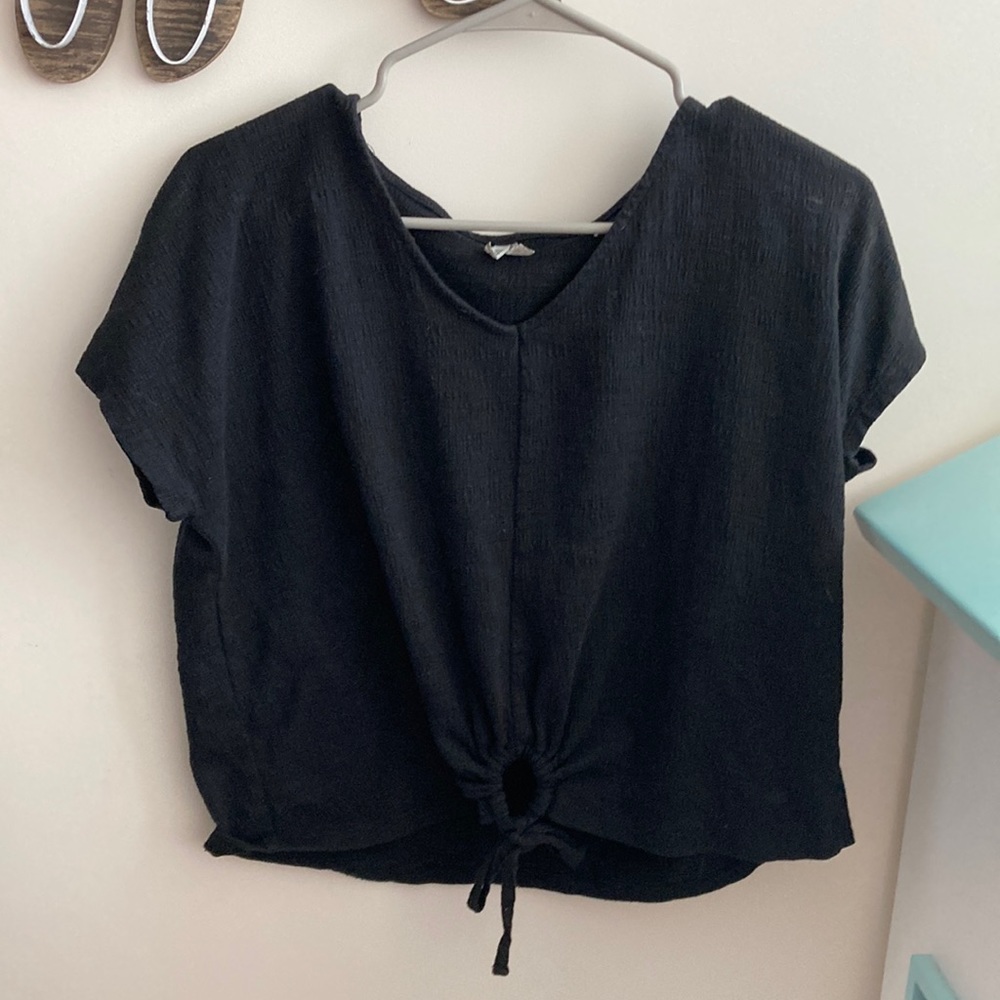 Black Top that ties in the front